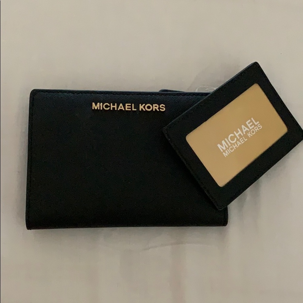 Michael Kors Jet set travel wallet